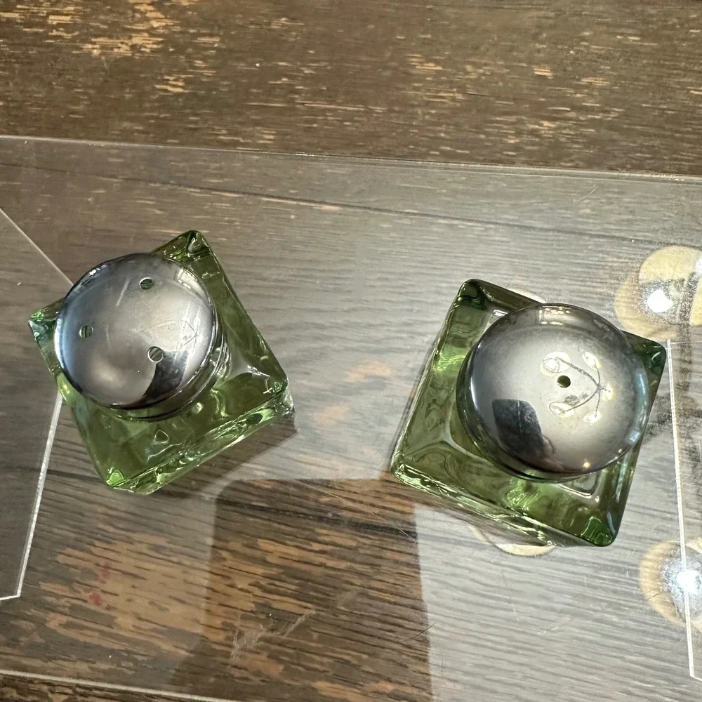 Pottery Barn Monterey collection Green Icecube Salt and Pepper Shakers NEW